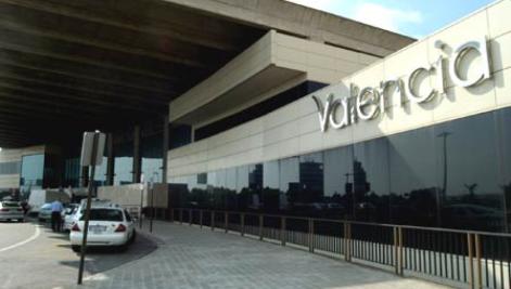 Valencia Airport for dental tourism