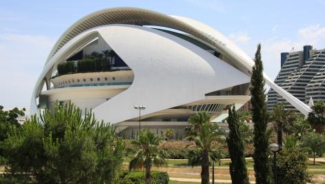 Valencia arts Palace for dental tourism