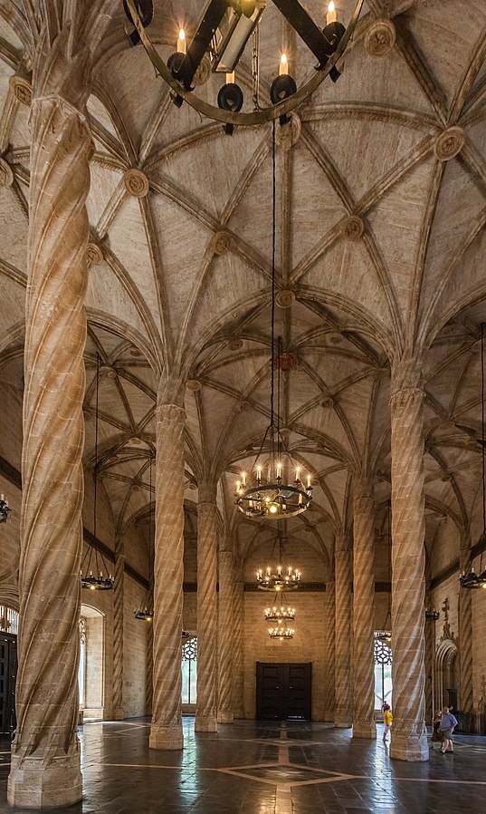 Sala de las columnas de la Lonja en Valencia