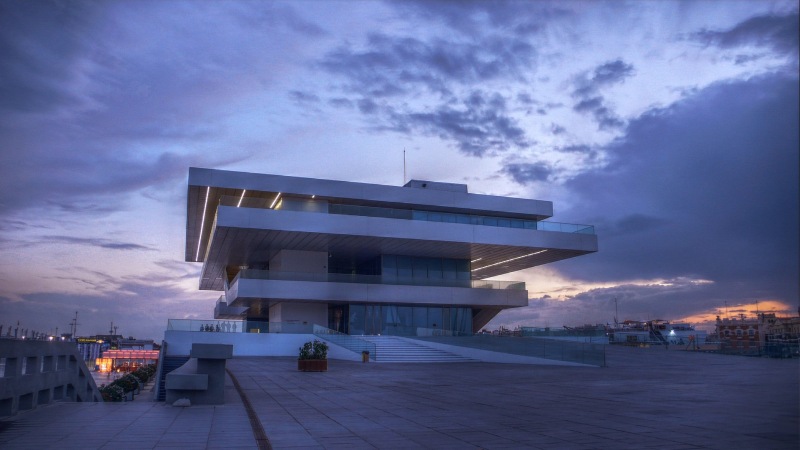 Edificio Veles e Vents Marina Real de Valencia